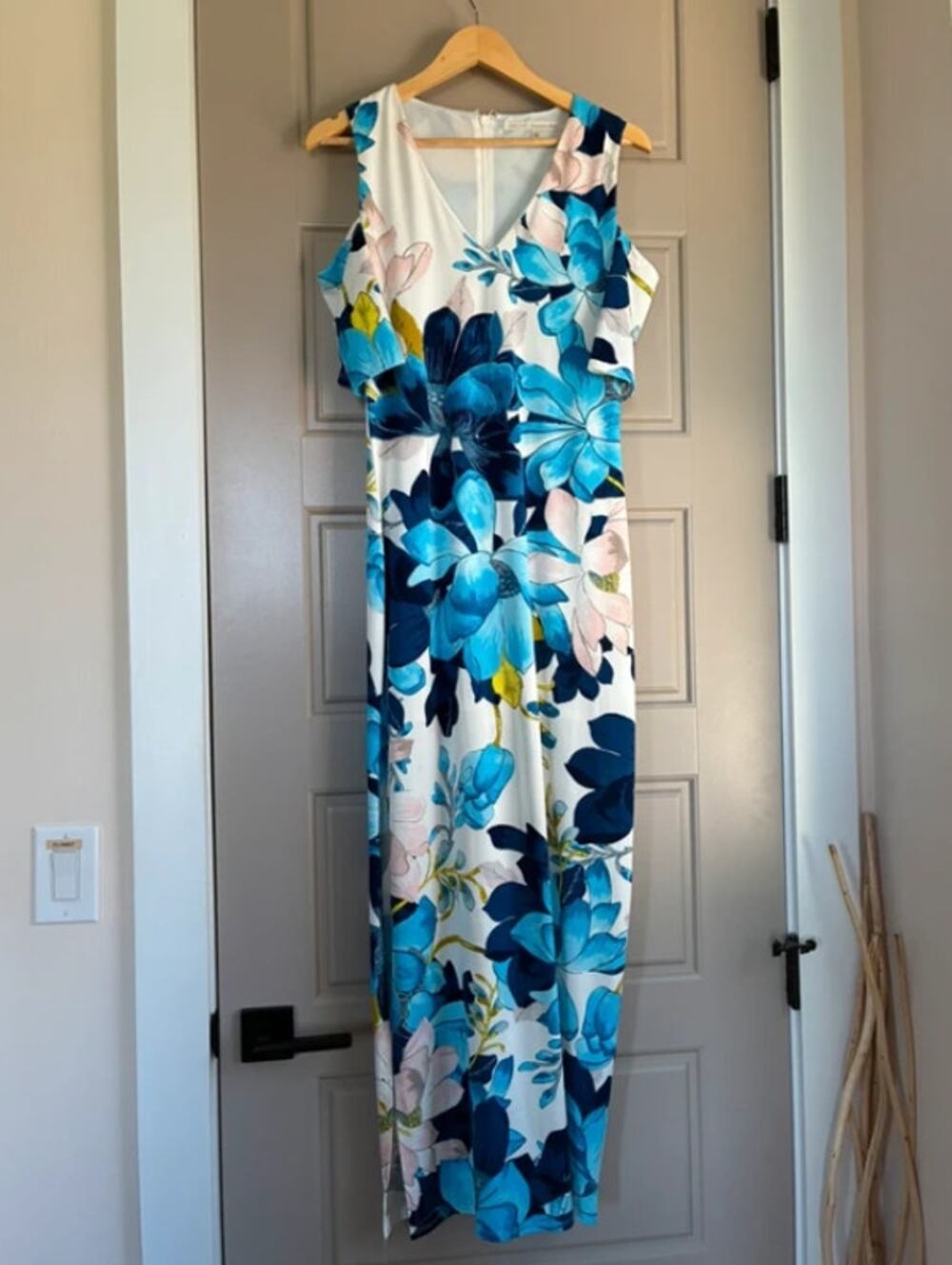 Rachel Roy blue white floral long elegant maxi dress